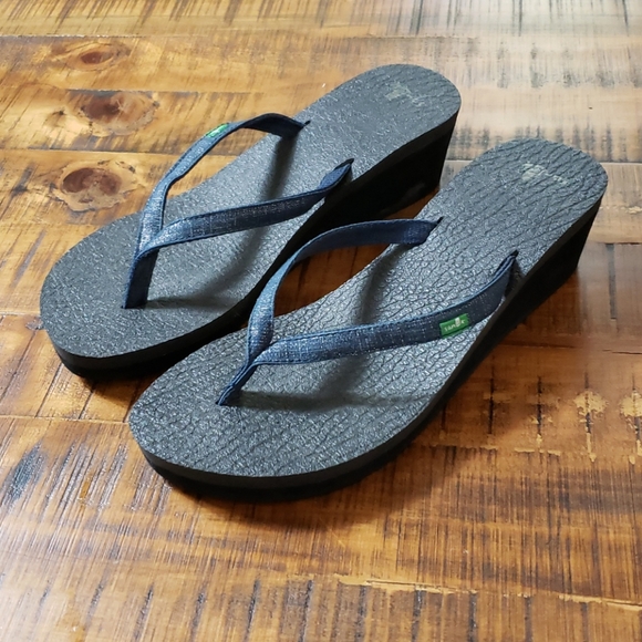 sanuk wedge sandals